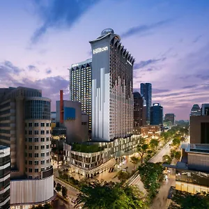Hilton Orchard 5* Singapur
